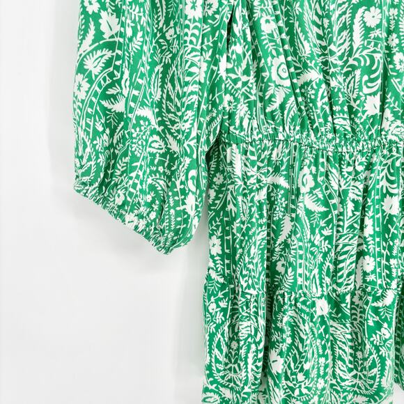 Crown & Ivy Green and White Floral Paisley Ruffle Collar Top Size 1X - Picture 3 of 6